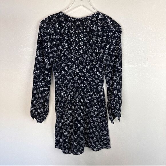 Equipment Black Silk Star Print Mini Dress Size 0 - Picture 7 of 7